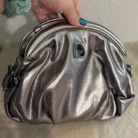 VERA WANG 🩶 NEW Metallic Silver Clutch & Crossbody Bag - Picture 17 of 17